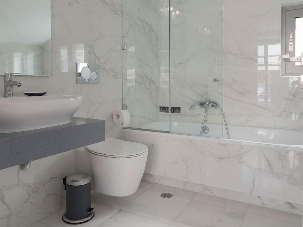 Petal Apartments Athens Ngoại thất bức ảnh